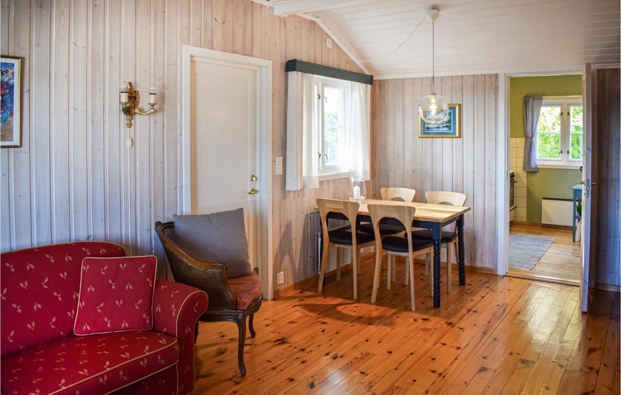 Beautiful Home In Aros With Kitchen Fagerstrand 外观 照片
